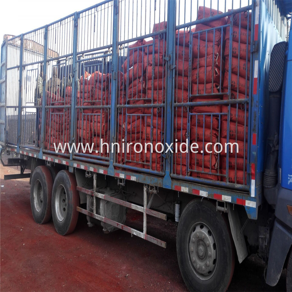 Iron Oxide Red 130 loading
